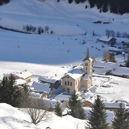 Typique Accueillant Jusqu'a 9 Personnes La Plagne