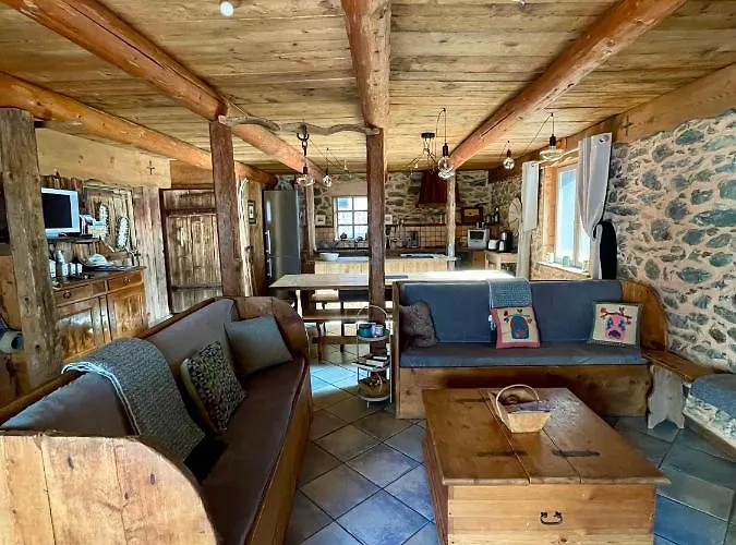 Typique Accueillant Jusqu'a 9 Personnes Horská chata *