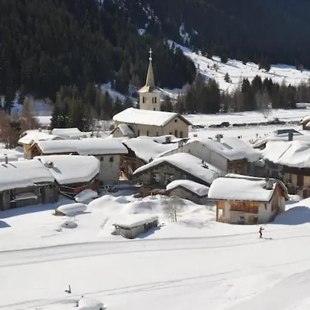 Typique Accueillant Jusqu'a 9 Personnes Chalet *