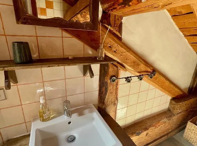 Chalet Typique Accueillant Jusqu'a 9 Personnes La Plagne