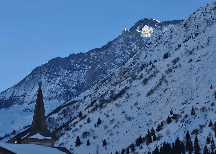 Typique Accueillant Jusqu'a 9 Personnes *