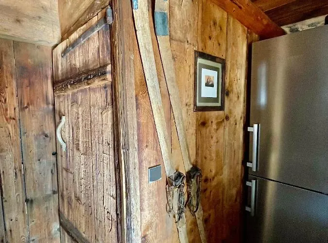 Typique Accueillant Jusqu'a 9 Personnes La Plagne